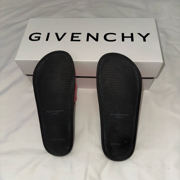 Givency Pink logo slides - Picture 2 of 5